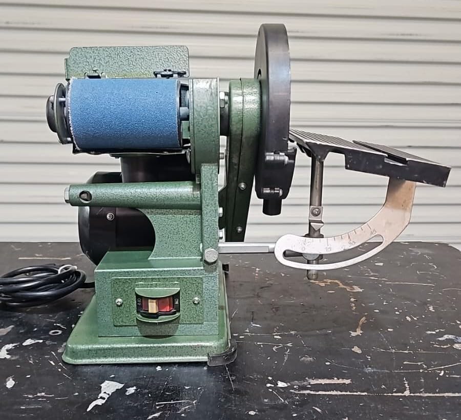 Benchtop Belt and Disc Sander, Corded Electric, 4 in. x 36 in. Belt with 6 in. Disc C472121
